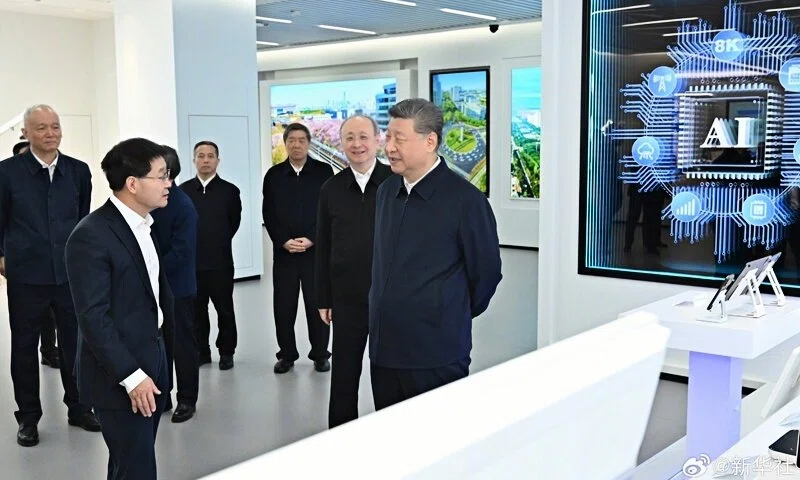 习近平在北京考察科技创新工作