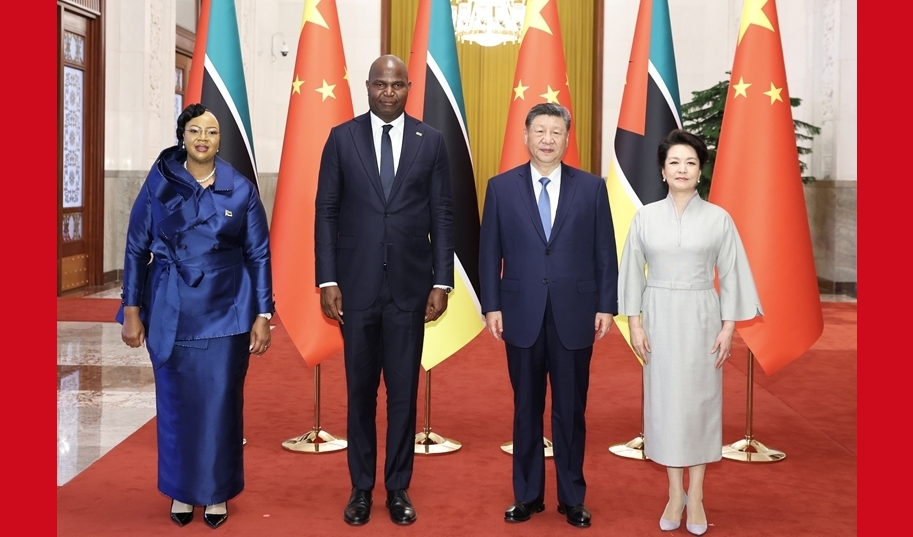 习近平同莫桑比克总统查波会谈