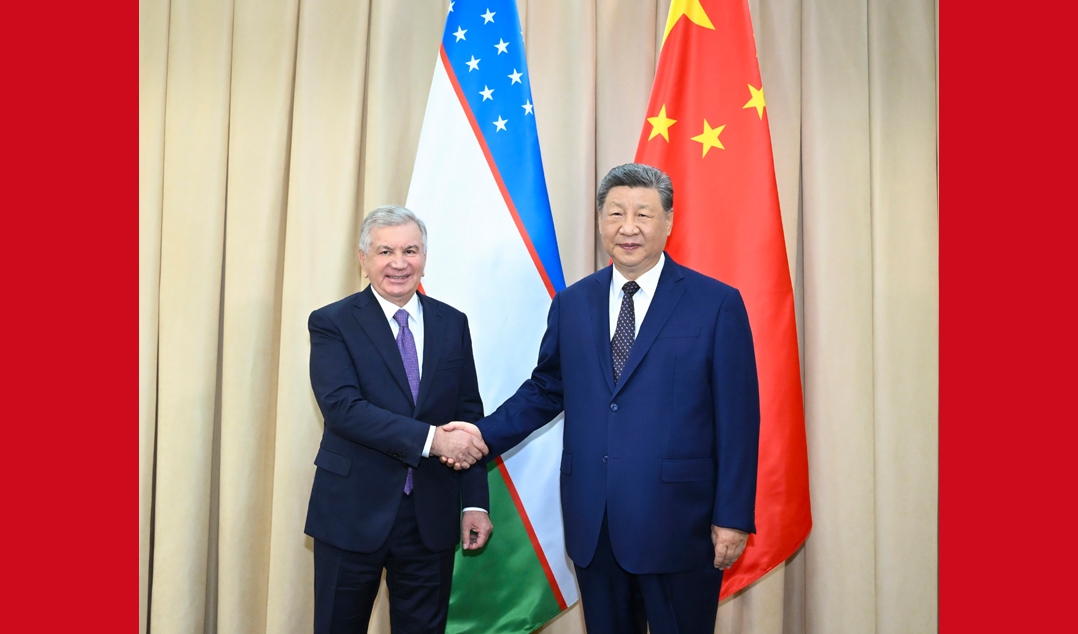习近平会见乌兹别克斯坦总统米尔济约耶夫
